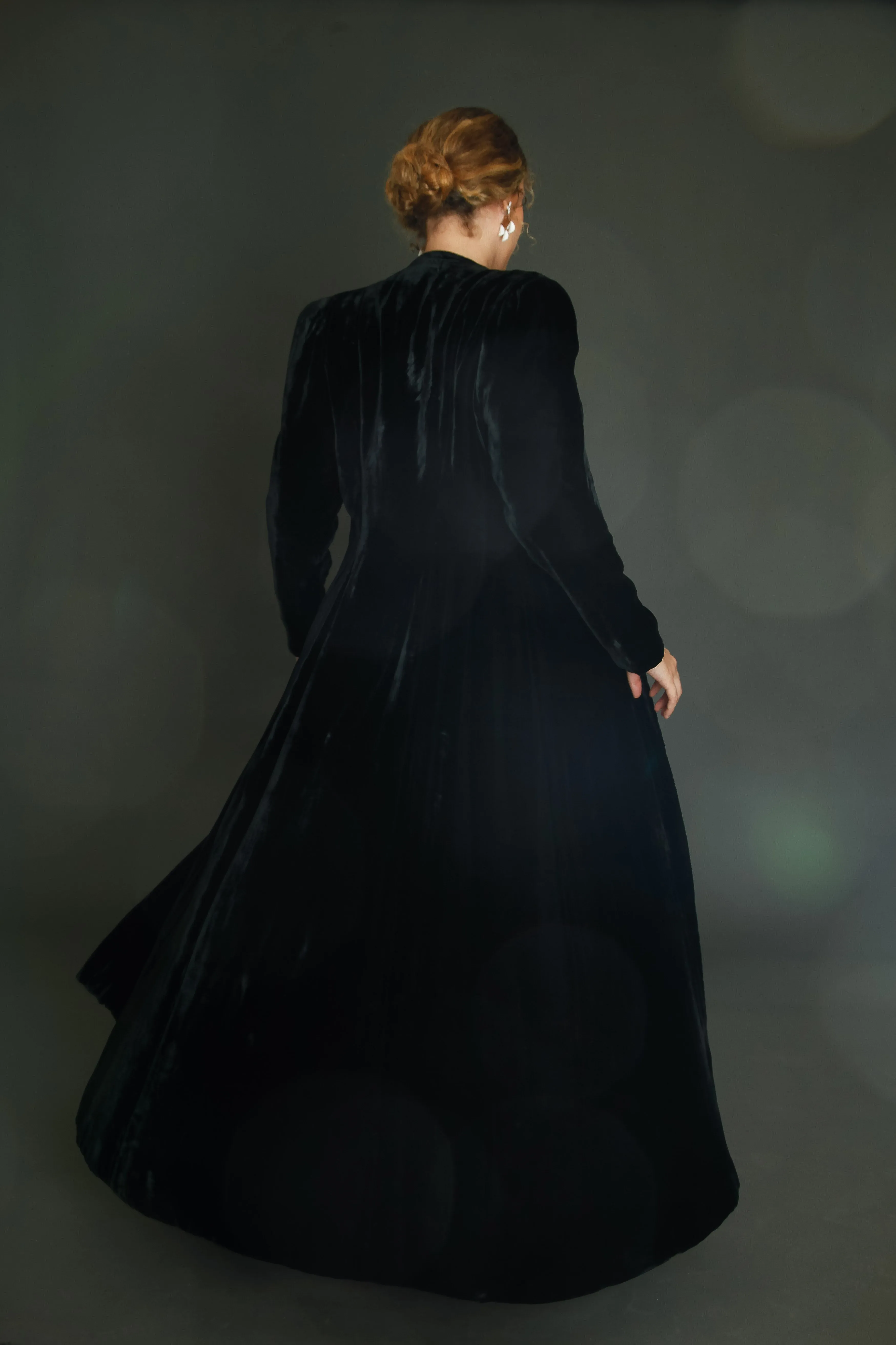 1940 Black Silk Velvet Long Evening Coat